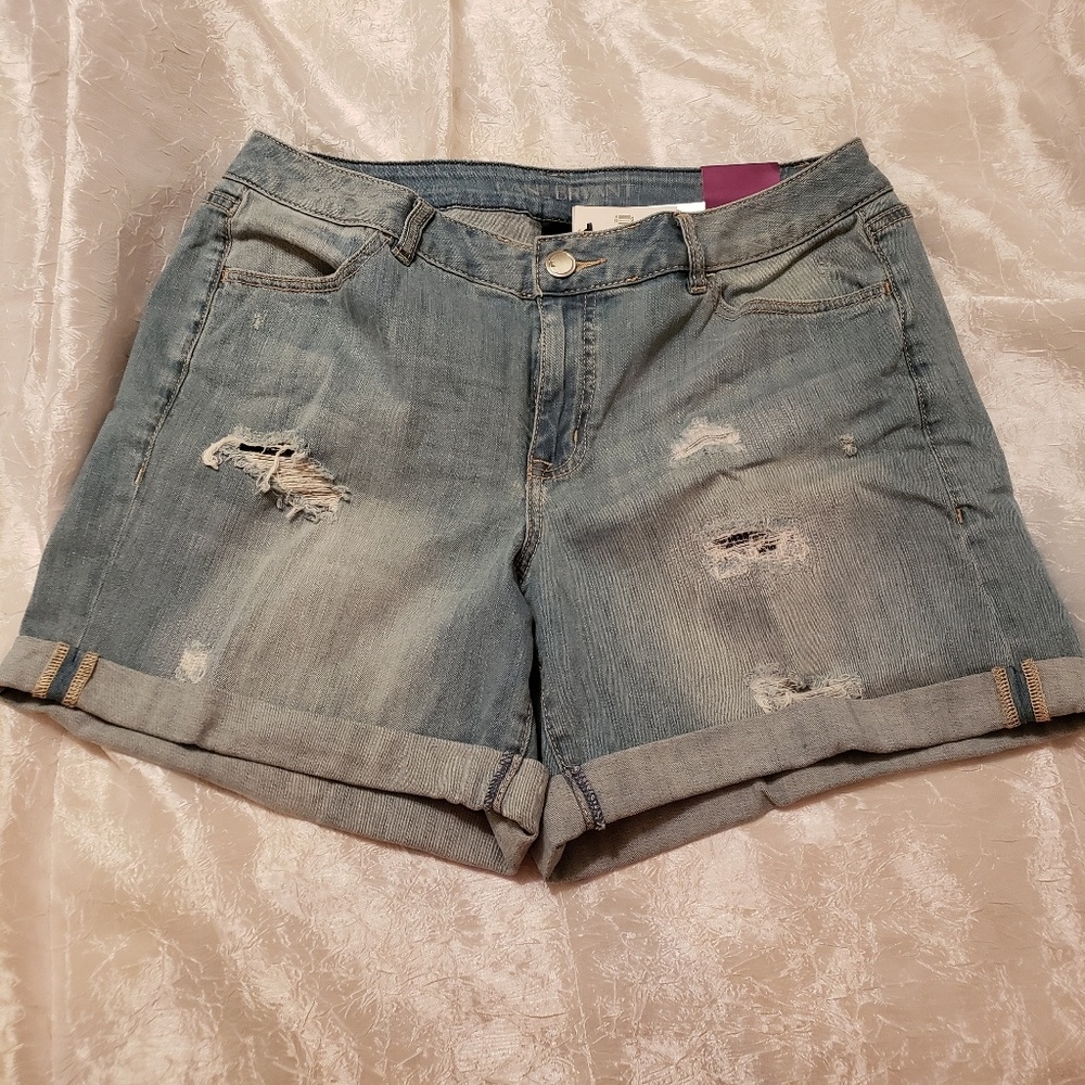 Lane Bryant- Relaxed Fit Jean Shorts, Sz 14